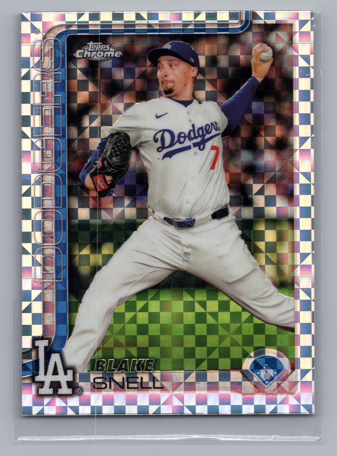 Blake Snell 2025 Topps Chrome Mojo Refractor Blake Snell 2025 Topps Chrome Mojo Refractor